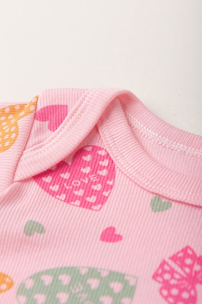 Body Bebê Feminino Manga Longa Canelado Rosa Corações (RN/P/M/G) - Top Chot - Imagem 2